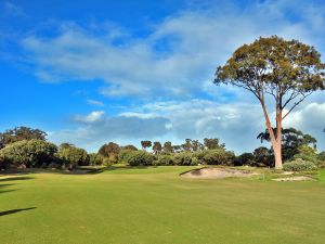 Kingston Heath 3rd Approach